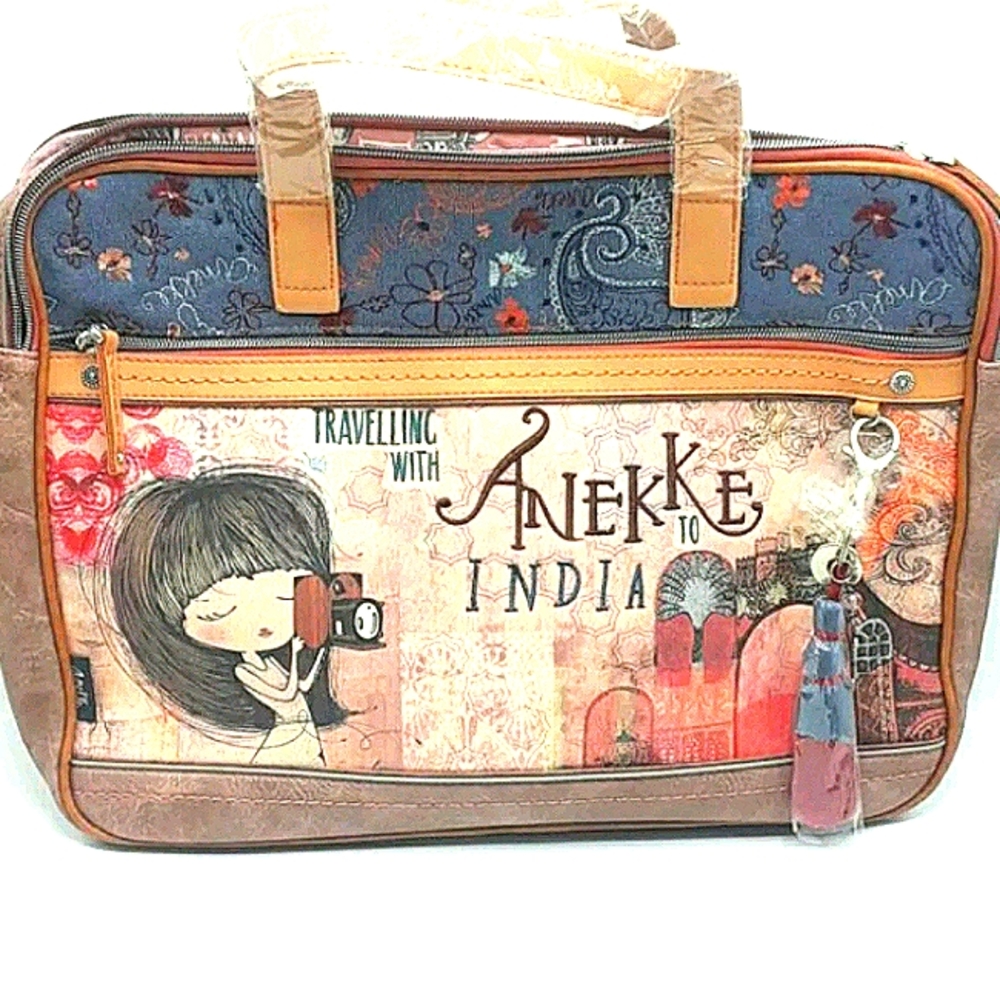 Anekke Laptop bag~Travling With Anekke to India
